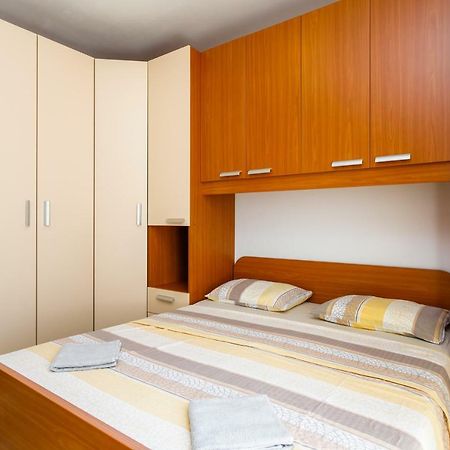 קרק Holiday House Snjezana מראה חיצוני תמונה