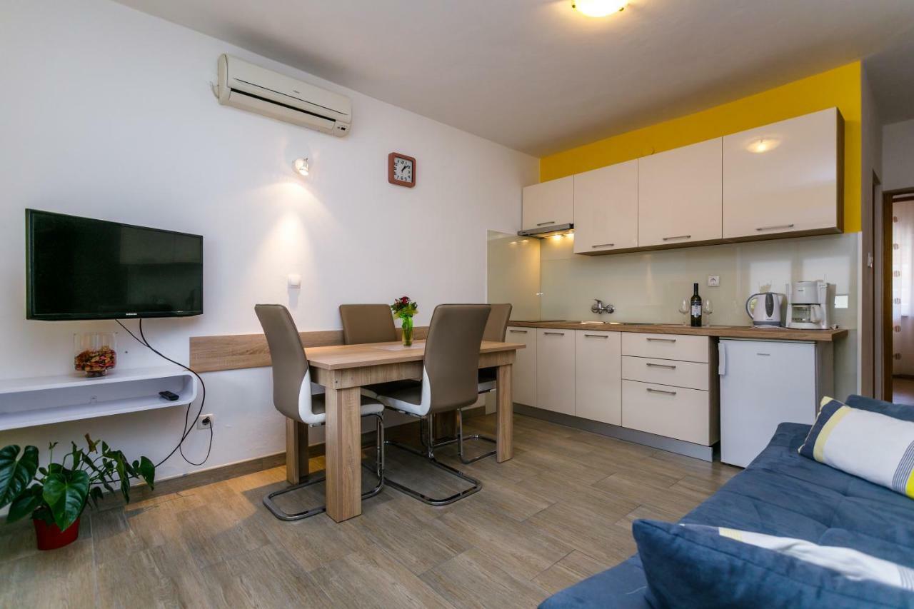 קרק Holiday House Snjezana מראה חיצוני תמונה